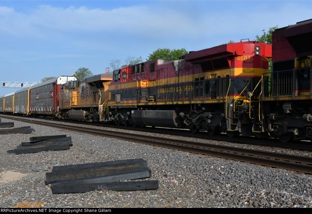 KCS 4604 Roster shot.